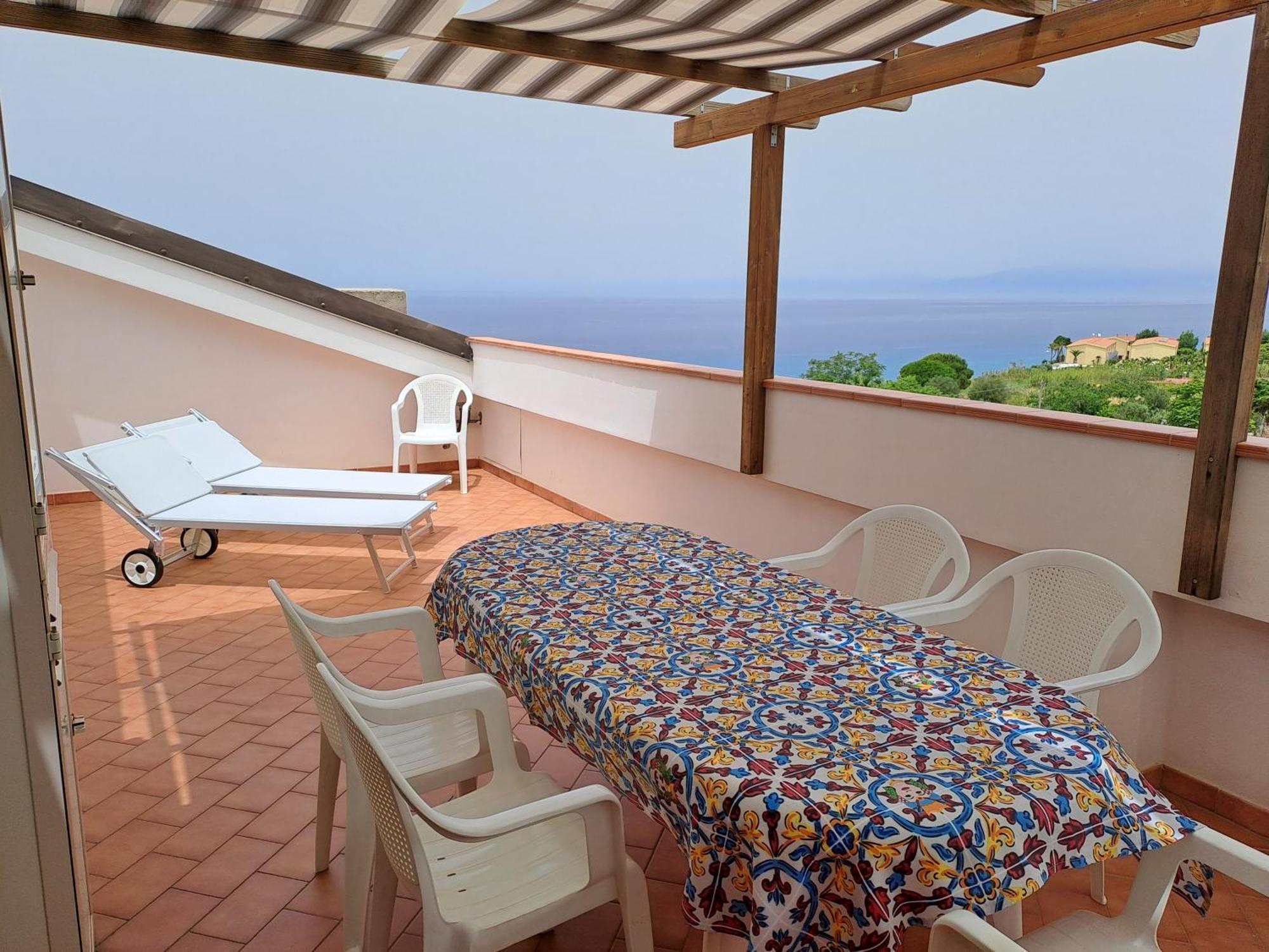 Terrazza Michelino Daire Parghelia Dış mekan fotoğraf
